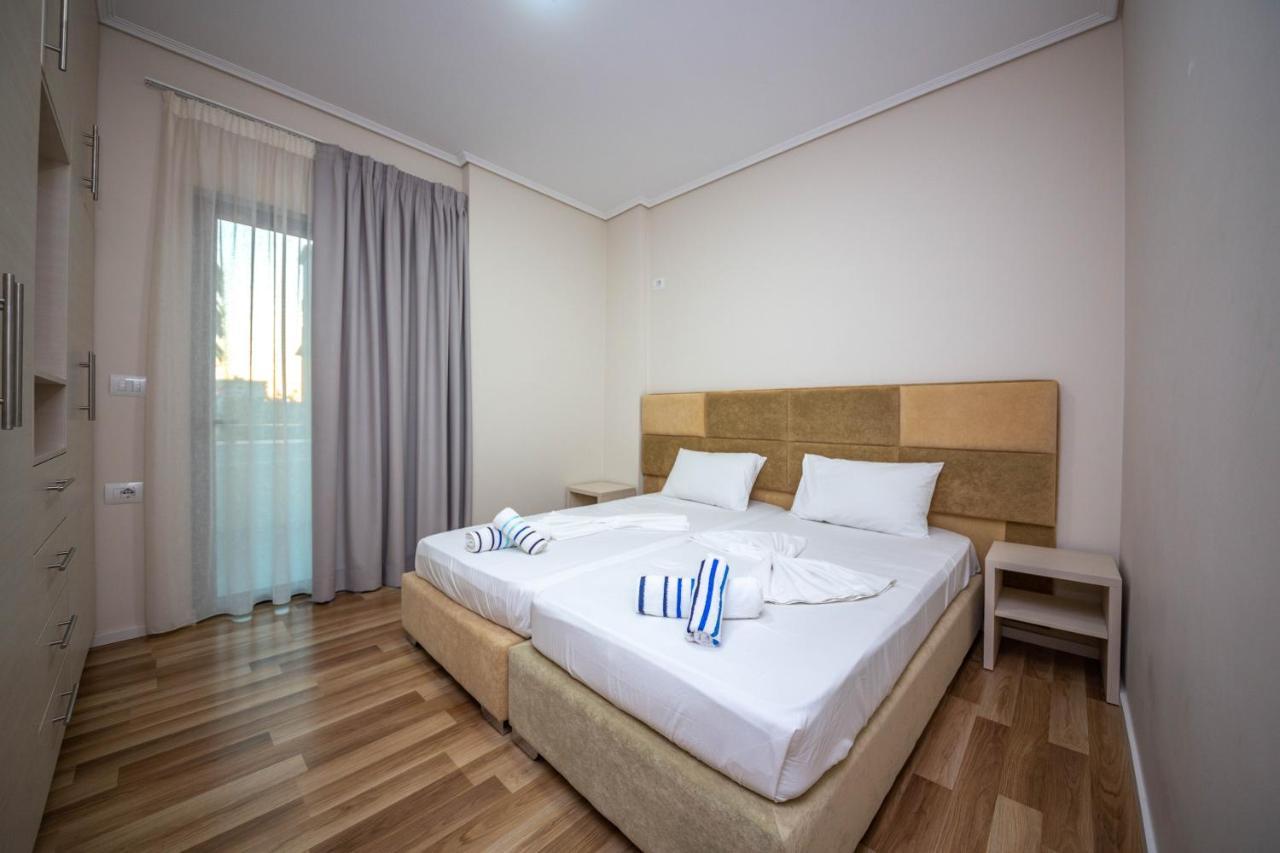 Mamma'S Apartments Sarandë Esterno foto