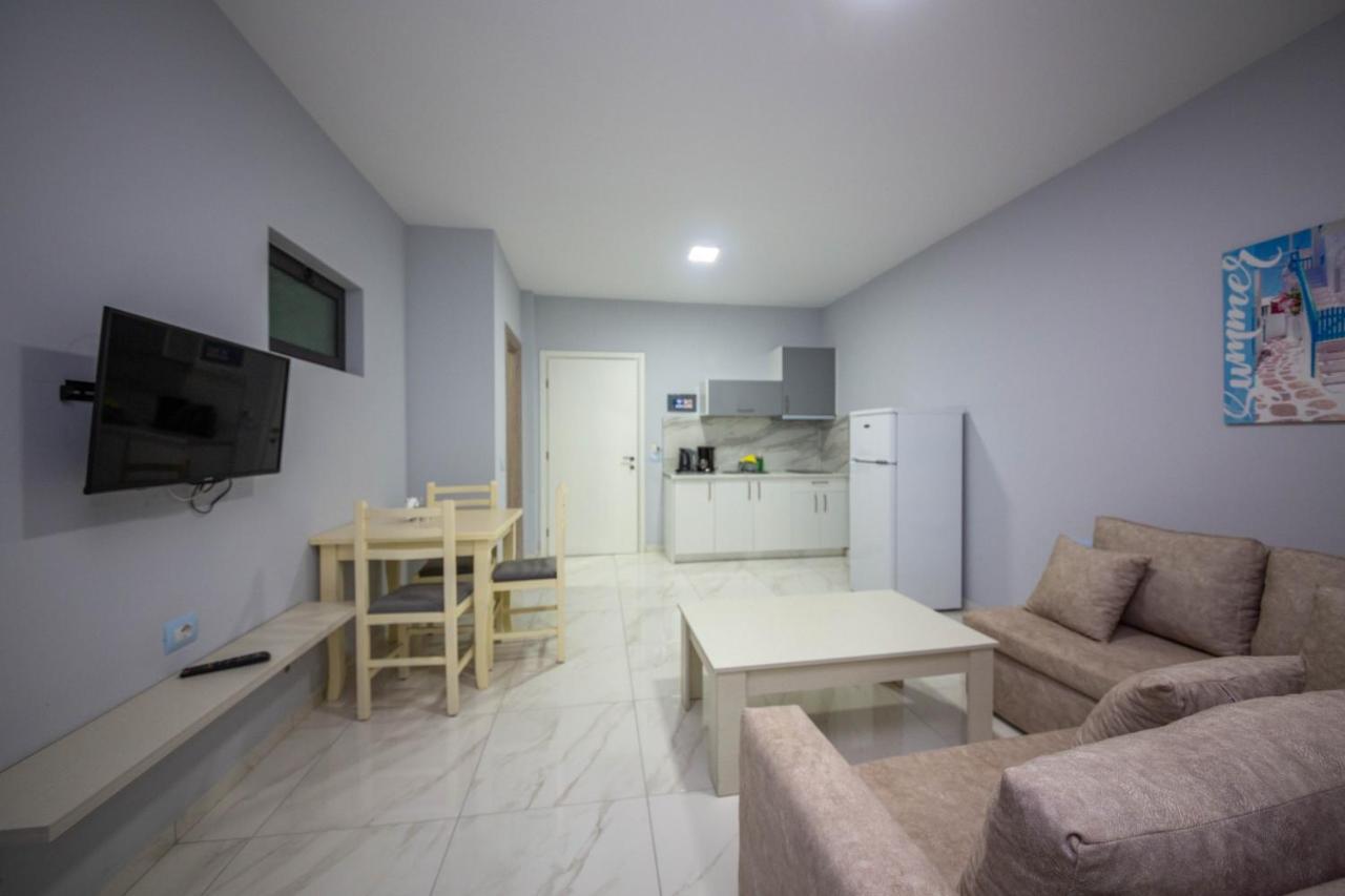 Mamma'S Apartments Sarandë Esterno foto