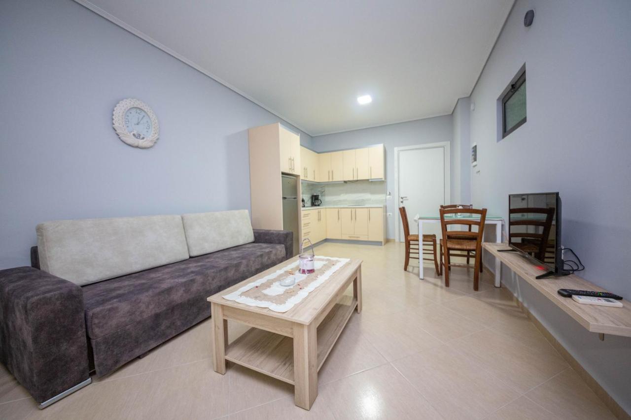 Mamma'S Apartments Sarandë Esterno foto