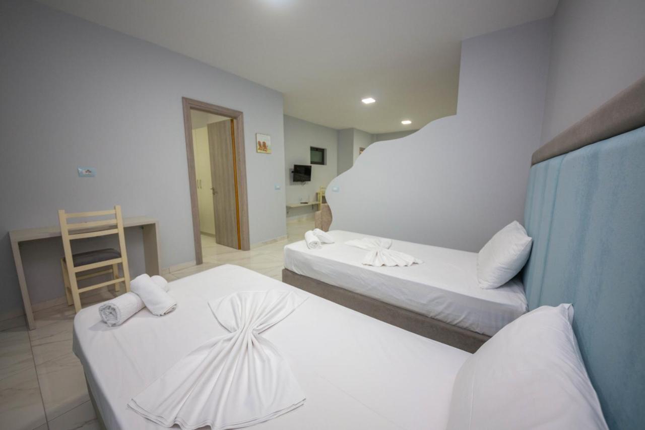 Mamma'S Apartments Sarandë Esterno foto