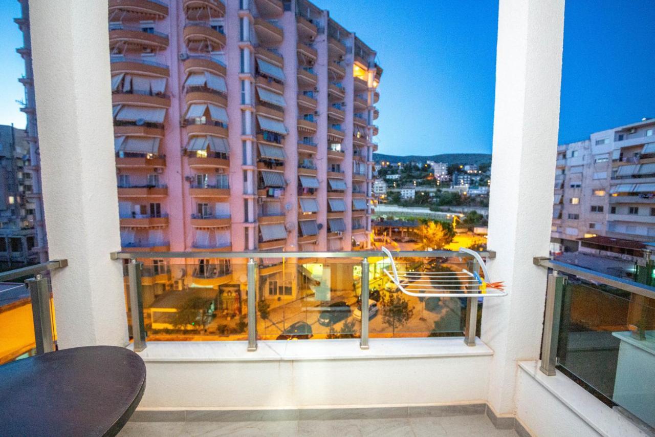 Mamma'S Apartments Sarandë Esterno foto