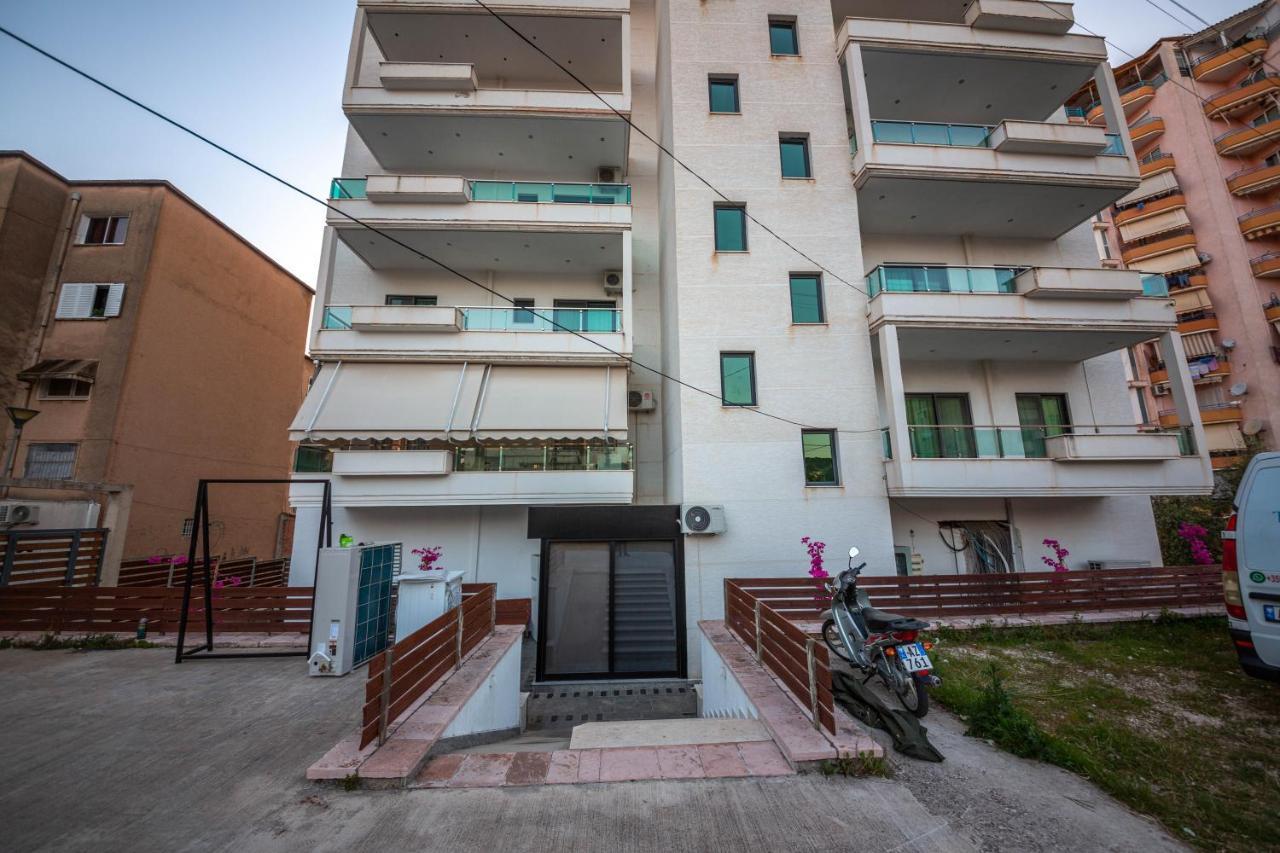 Mamma'S Apartments Sarandë Esterno foto