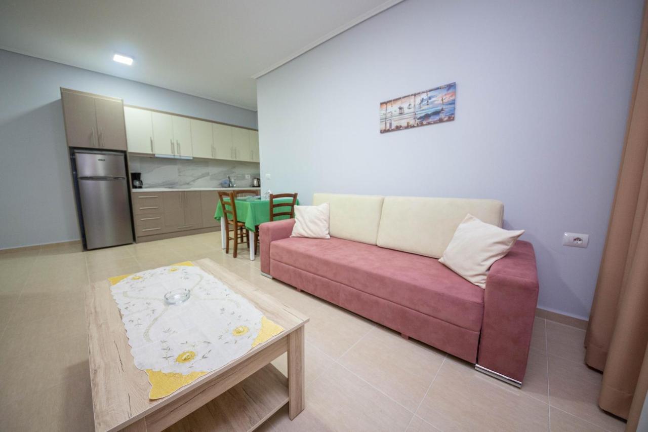 Mamma'S Apartments Sarandë Esterno foto
