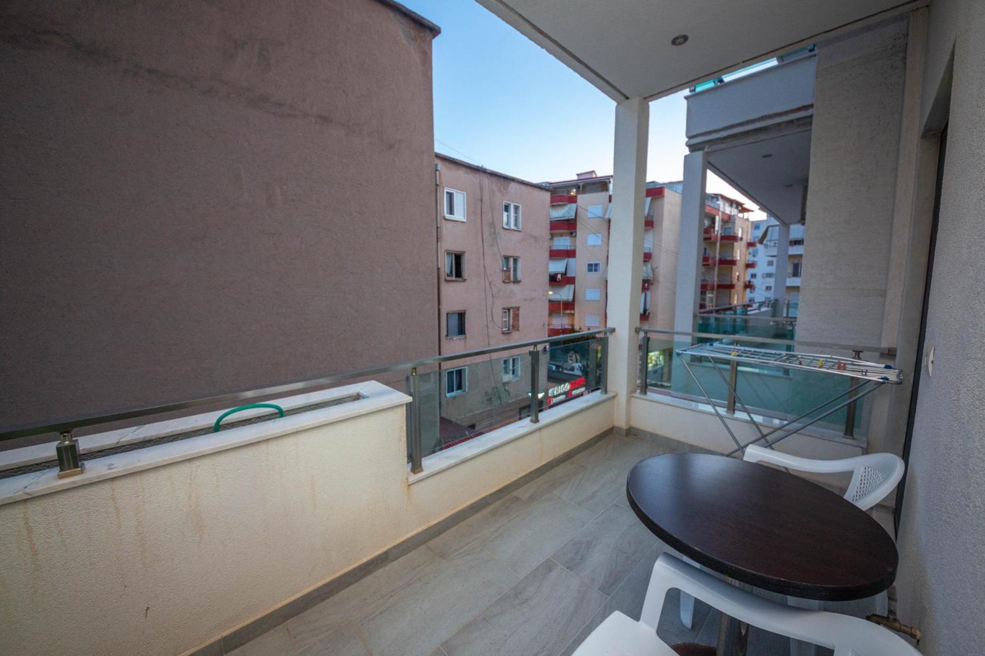 Mamma'S Apartments Sarandë Esterno foto